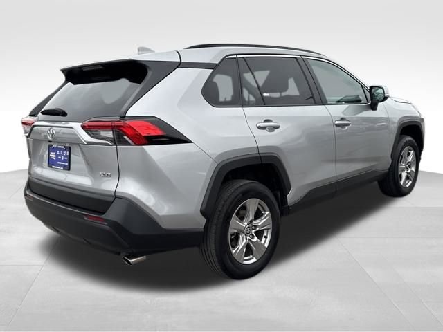 Used 2024 Toyota RAV4 XLE image 5