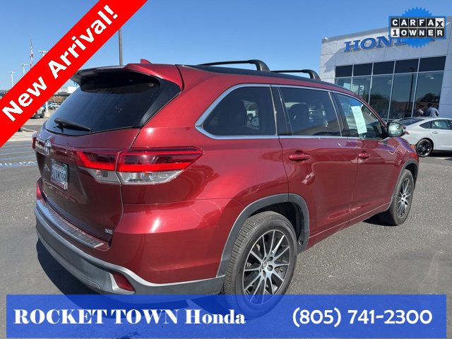Used 2017 Toyota Highlander SE image 8