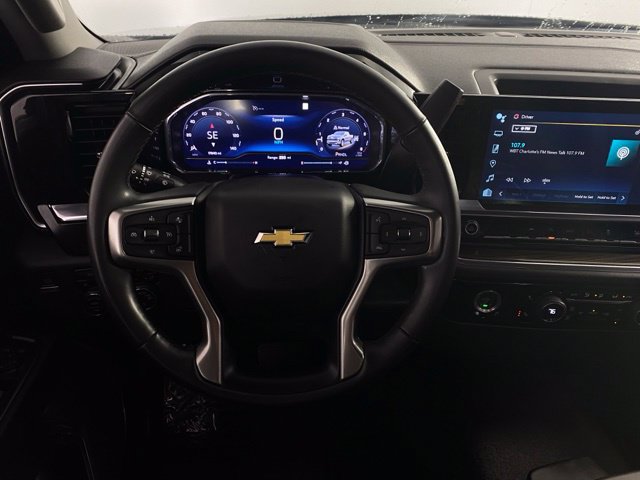 Used 2023 Chevrolet Silverado 1500 LT AWD/4WD image 20