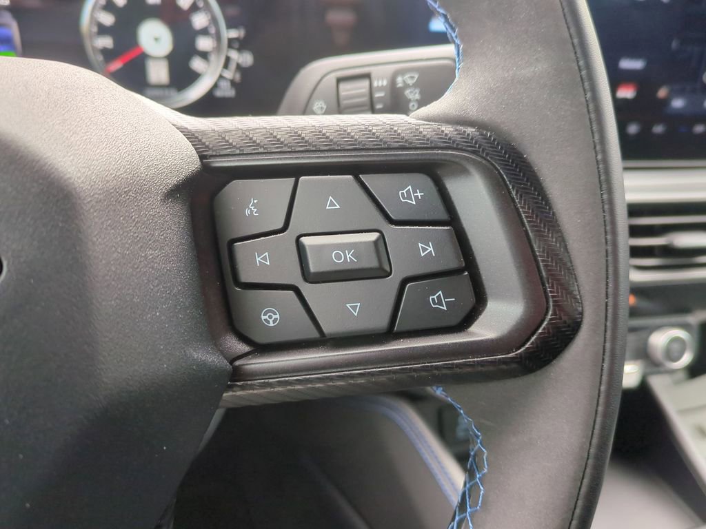 Used 2025 Ford Mustang Dark Horse image 16