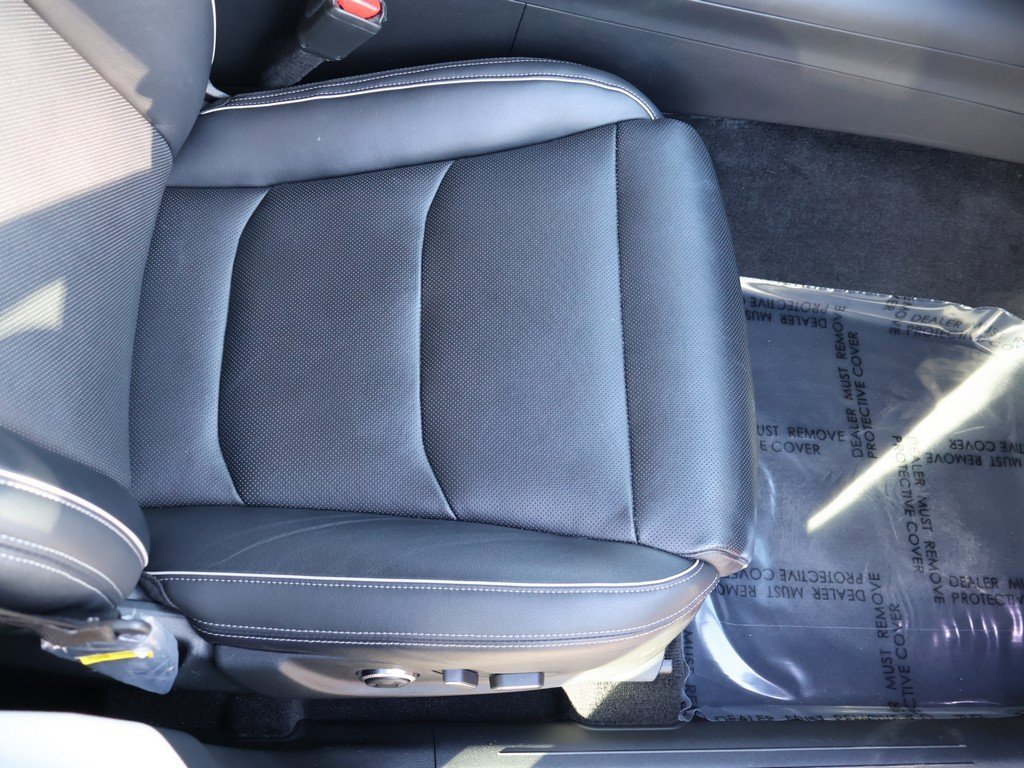 Used 2023 Genesis GV70 2.5T w/ Advanced Package image 36