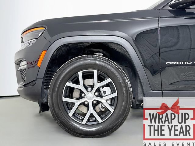 Used 2025 Jeep Grand Cherokee Limited image 32