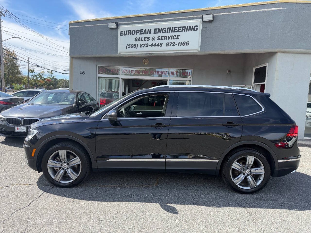 Used 2021 Volkswagen Tiguan SEL AWD/4WD image 4