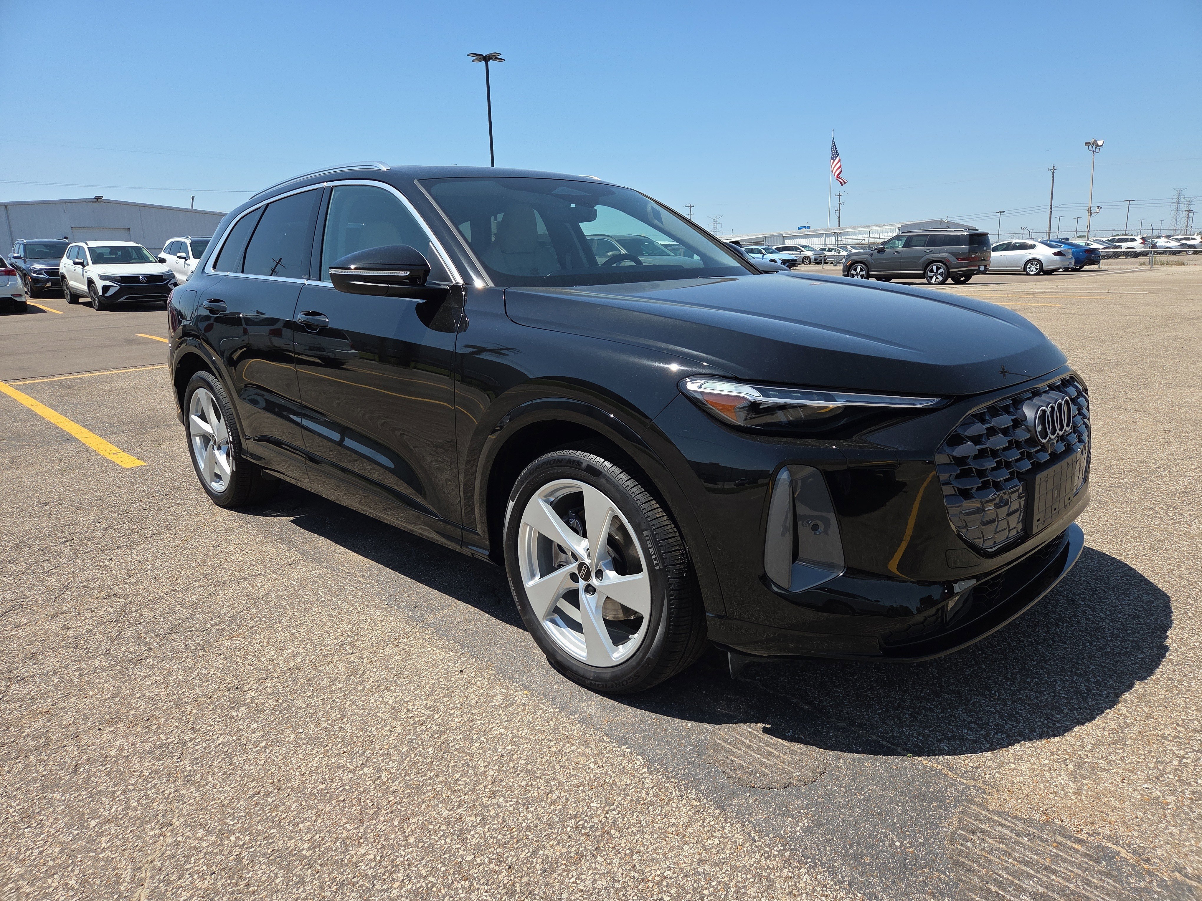 Certified 2025 Audi Q5 Prestige image 4