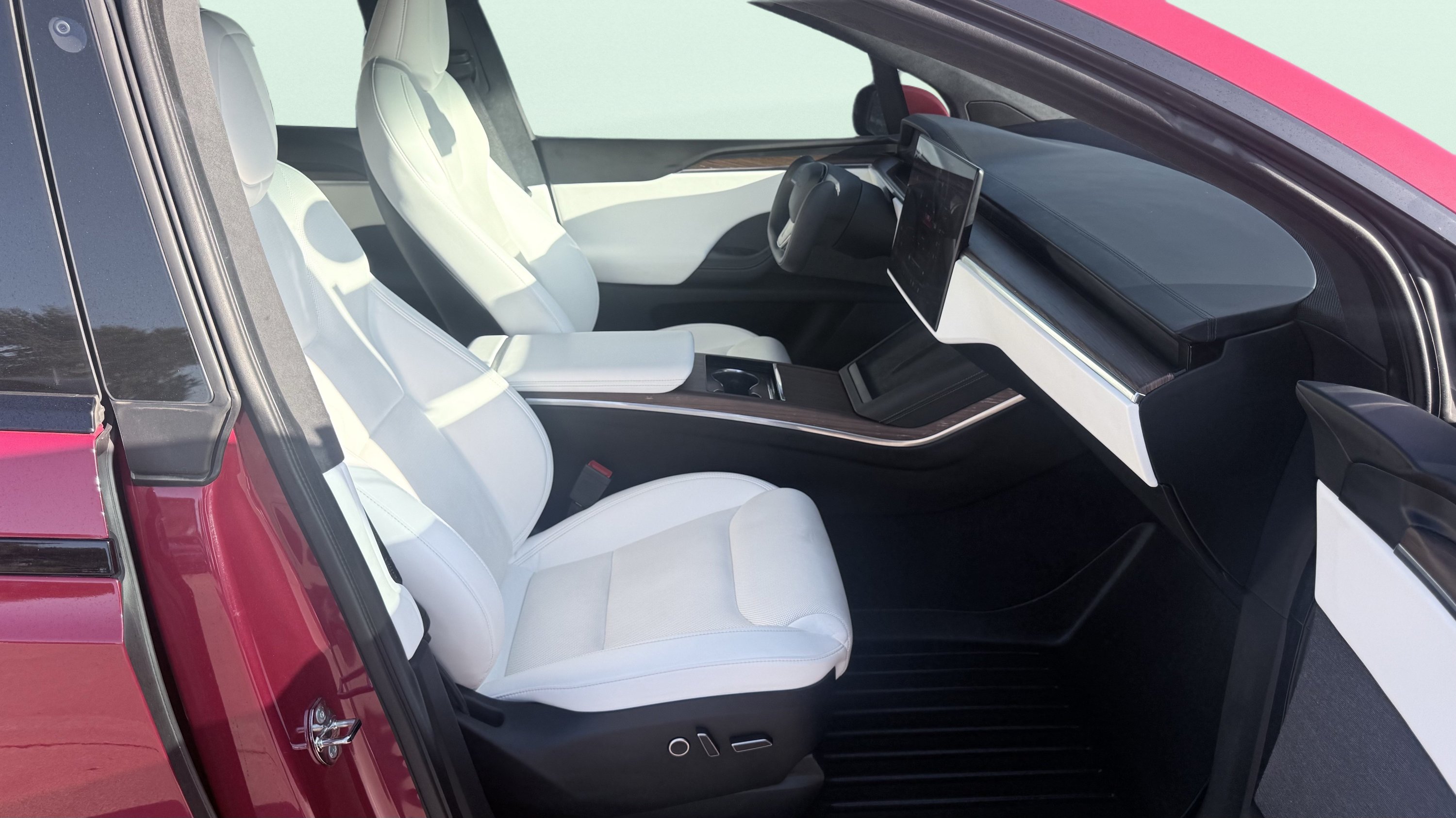 Used 2022 Tesla Model X AWD/4WD image 38