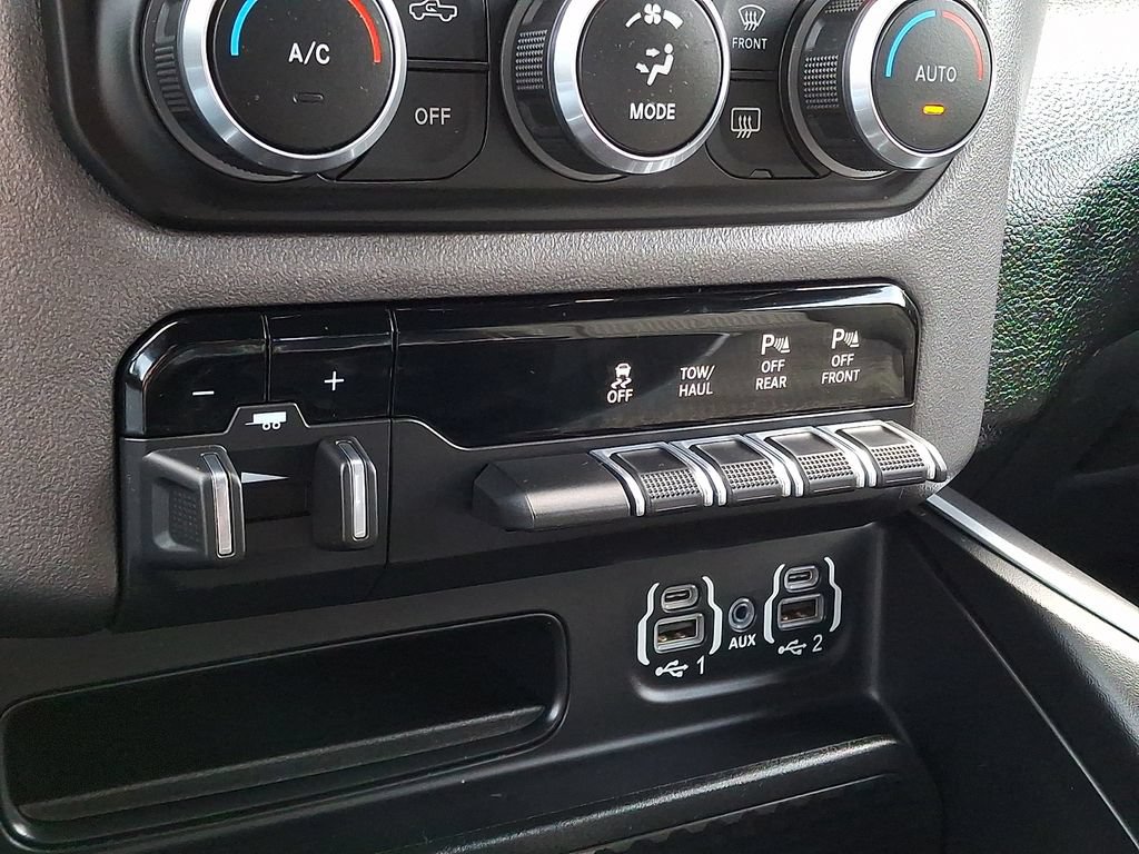 Used 2022 RAM 1500 Big Horn AWD/4WD image 24
