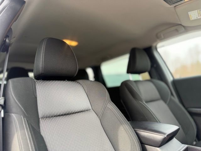 Used 2022 Mitsubishi Outlander ES AWD/4WD image 14