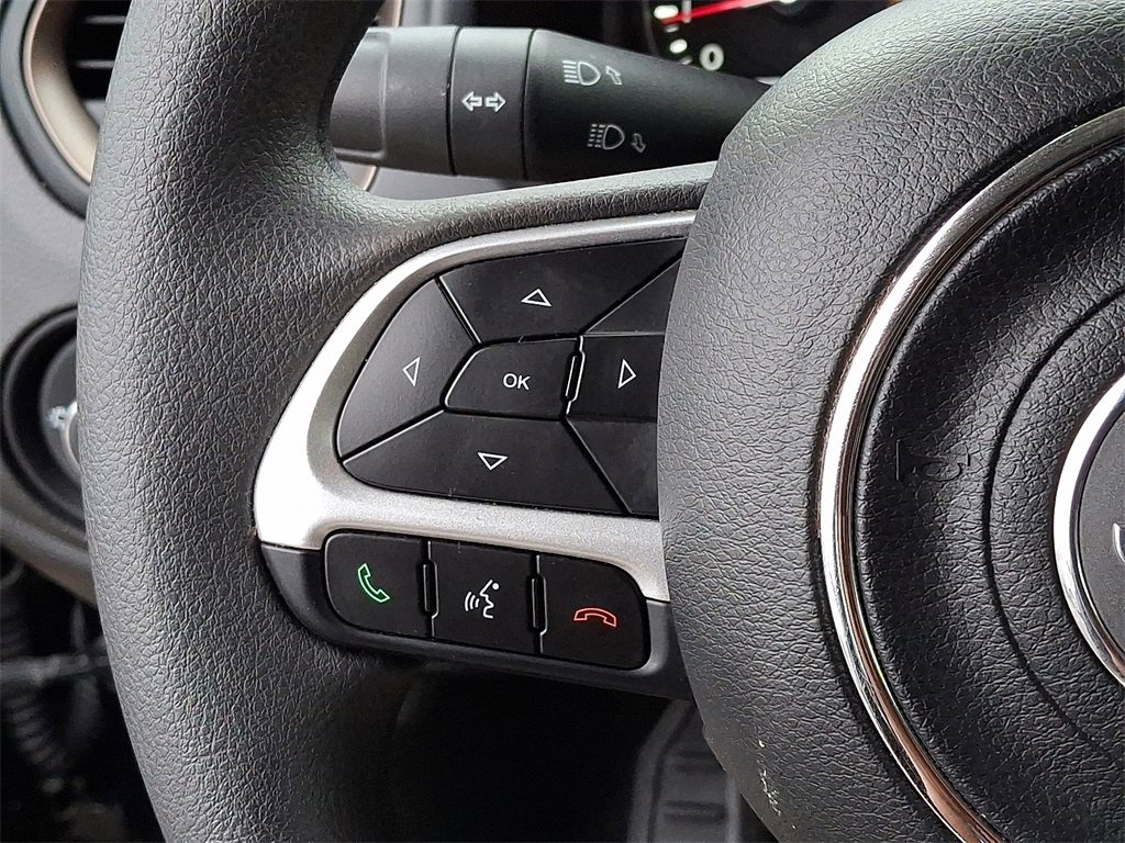 Used 2023 Jeep Renegade Latitude image 23