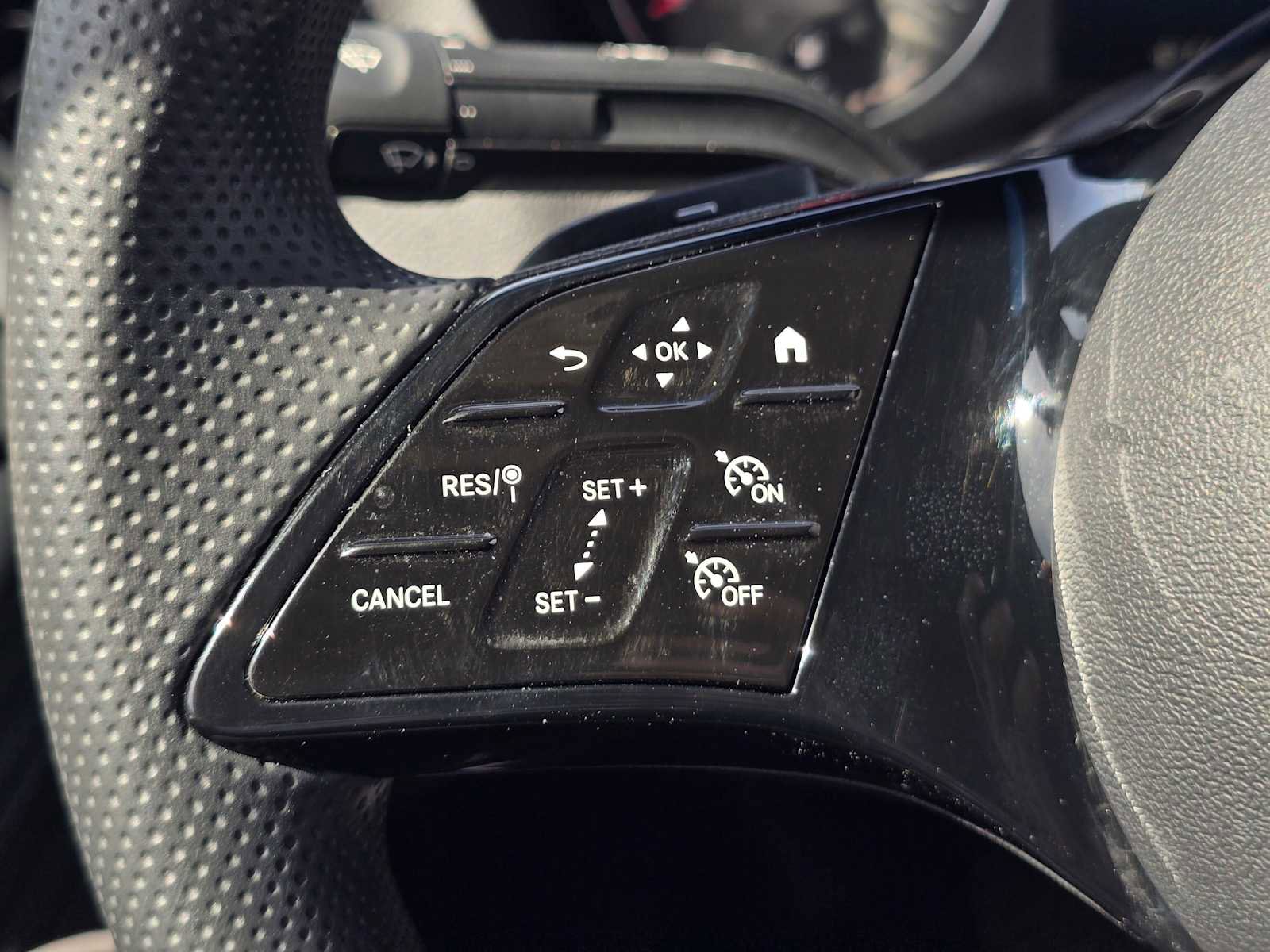 Used 2025 Mercedes-Benz Sprinter 2500 image 29
