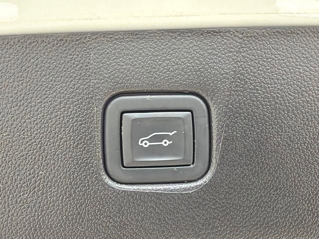Used 2024 Chevrolet Blazer LT w/ Convenience Package FWD image 19