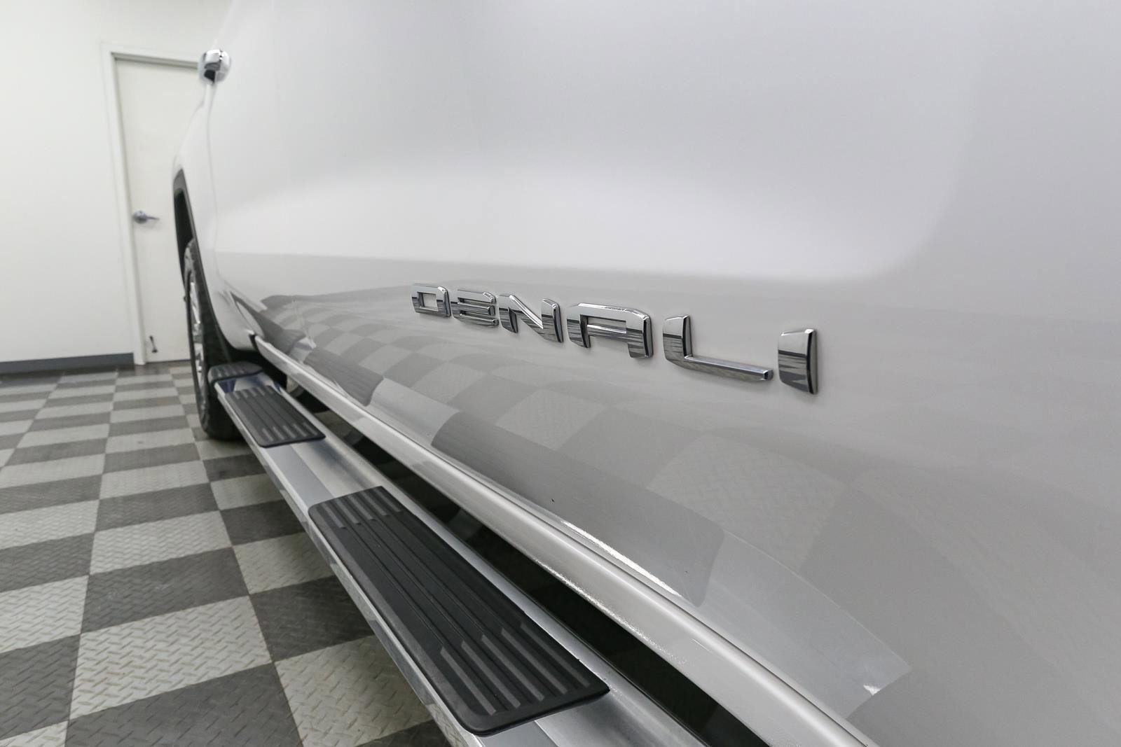 Used 2023 GMC Sierra 1500 Denali image 8