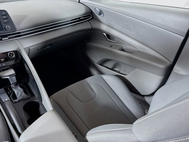 Used 2023 Hyundai Elantra SEL image 23