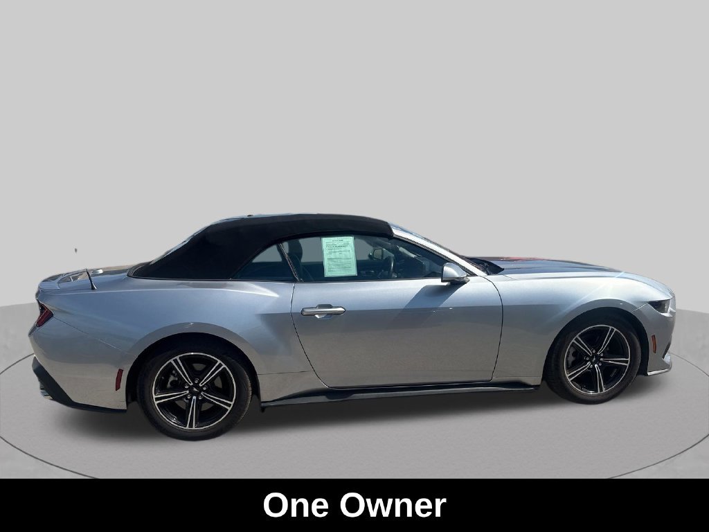 Used 2025 Ford Mustang Premium RWD image 7