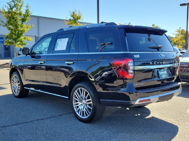 Used 2023 Ford Expedition Limited RWD image 4