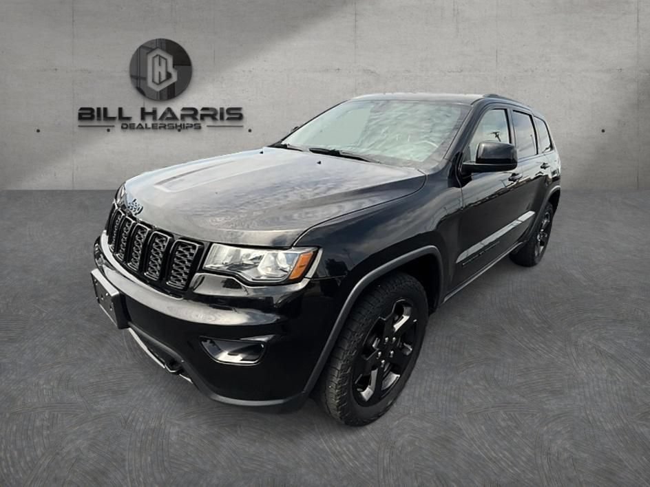 Used 2018 Jeep Grand Cherokee Laredo AWD/4WD video 1