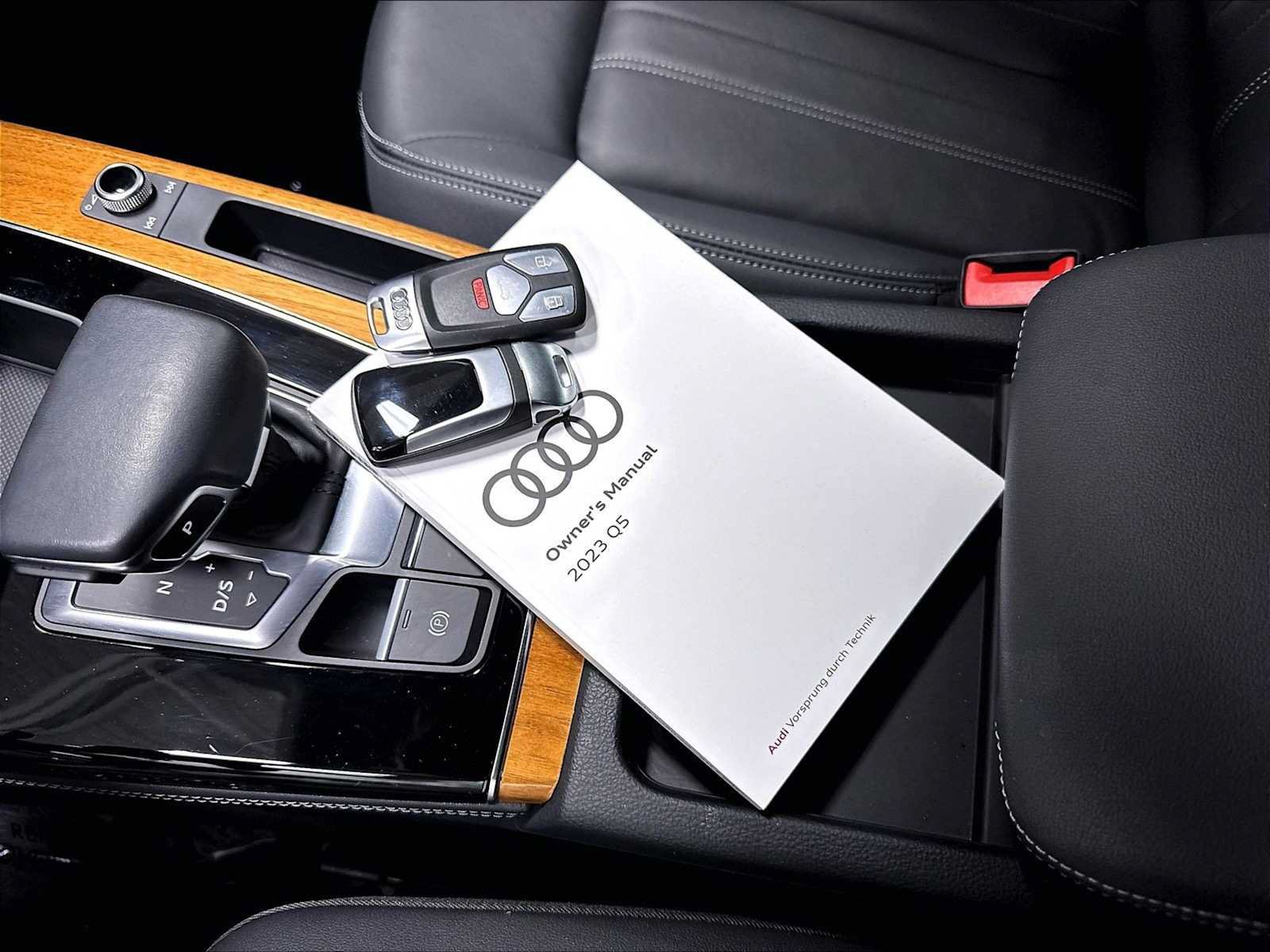Used 2023 Audi Q5 2.0T Premium Plus w/ Premium Plus Package AWD/4WD image 39