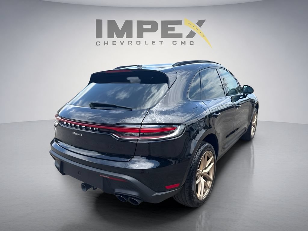 Used 2023 Porsche Macan Turbo AWD/4WD image 11