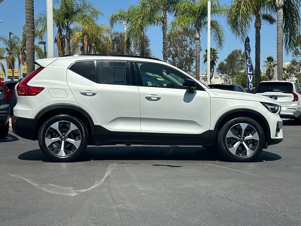 Certified 2023 Volvo XC40 B5 Plus w/ Protection Package Premier AWD/4WD image 6