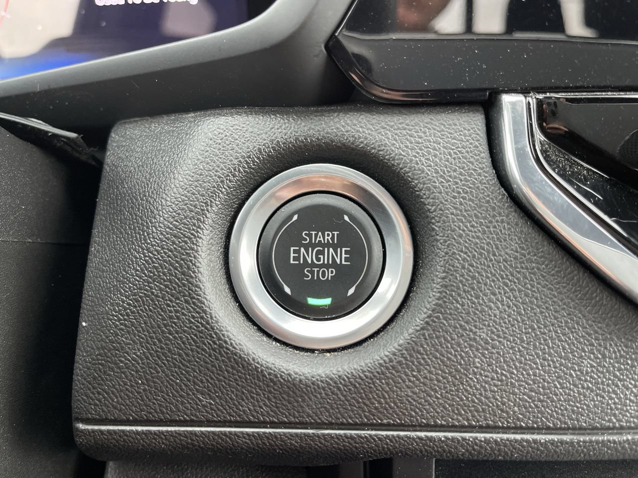Certified 2024 Chevrolet Colorado Trail Boss w/ Advanced Trailering Package AWD/4WD image 17
