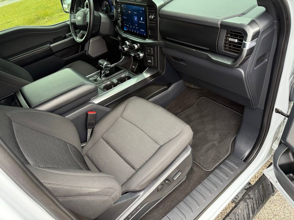 Used 2022 Ford F150 XLT w/ Equipment Group 302A High image 35