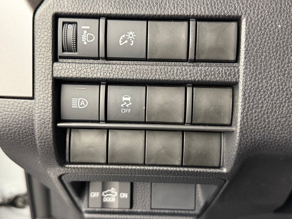 Used 2026 Toyota Tacoma SR5 AWD/4WD image 28