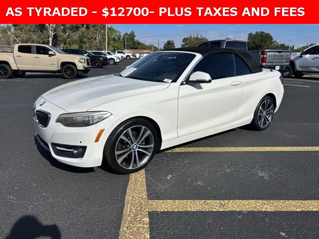 Used 2017 BMW 230i Convertible image 3