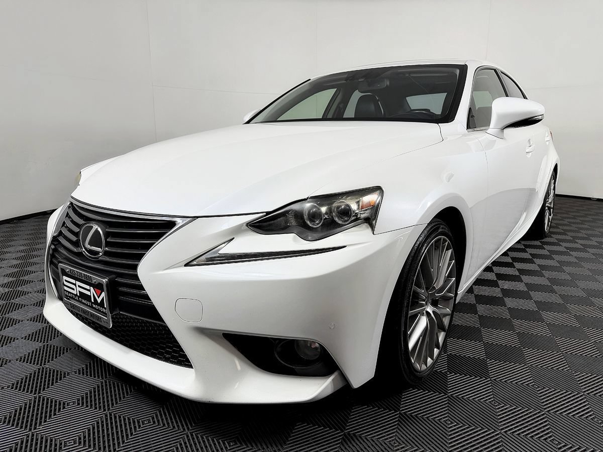 Used 2014 Lexus IS 250 w/ Luxury Package w/Gray Wood RWD image 3