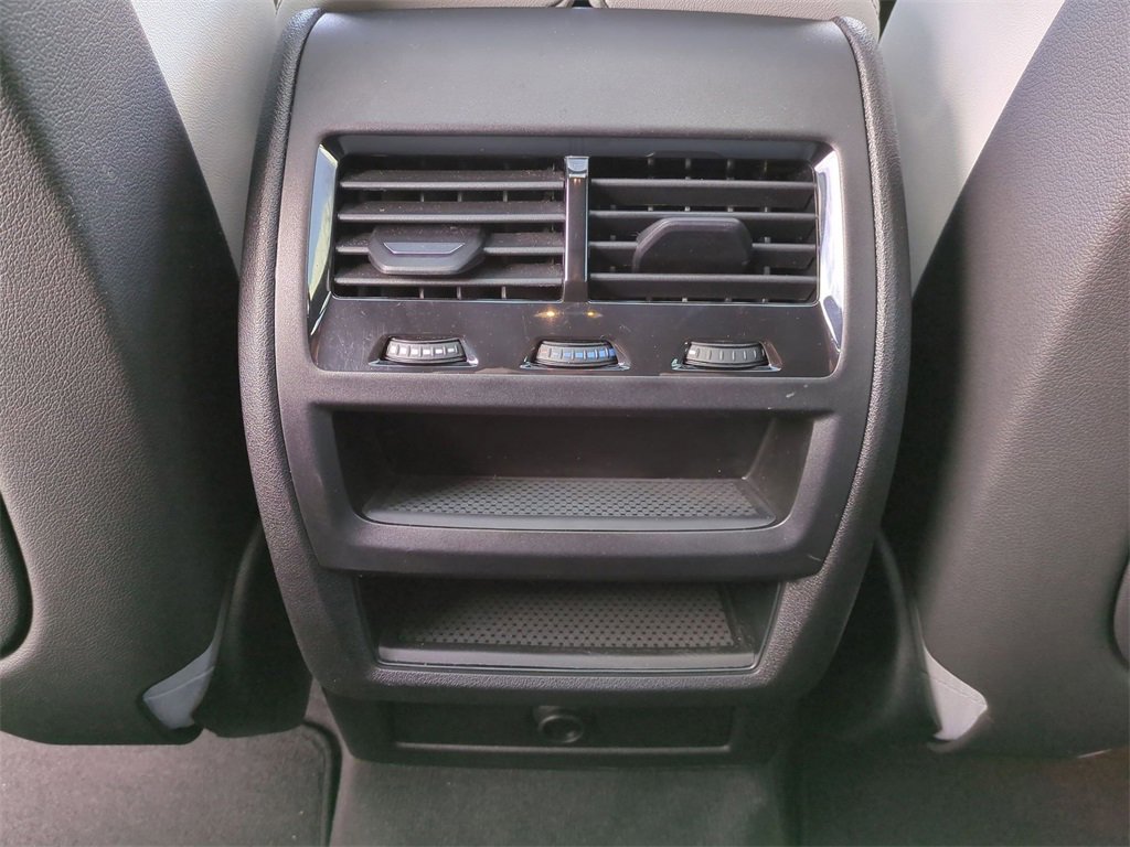 Certified 2024 BMW X6 xDrive40i w/ M Sport Professional Package image 20