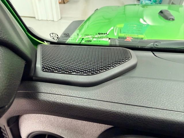 Used 2025 Jeep Wrangler Unlimited Sport AWD/4WD image 23