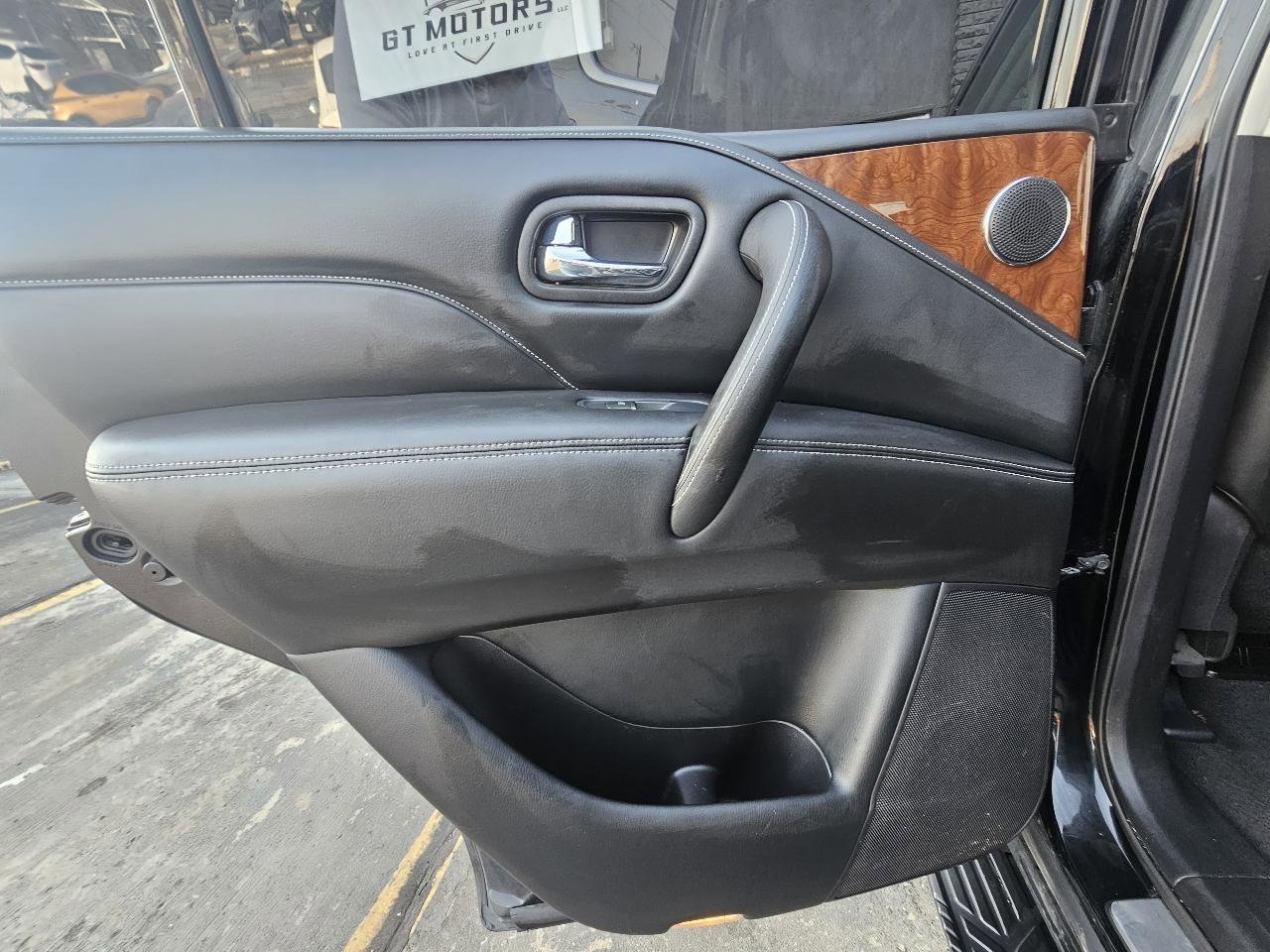 Used 2018 INFINITI QX80 Limited w/ All Season Package AWD/4WD image 54