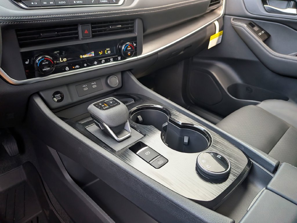 New 2026 Nissan Rogue Dark Armor AWD/4WD image 26