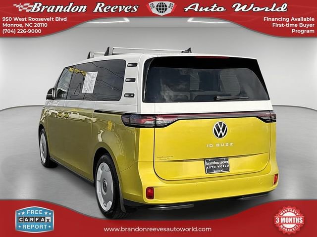 Used 2025 Volkswagen ID. Buzz 1st Edition image 8
