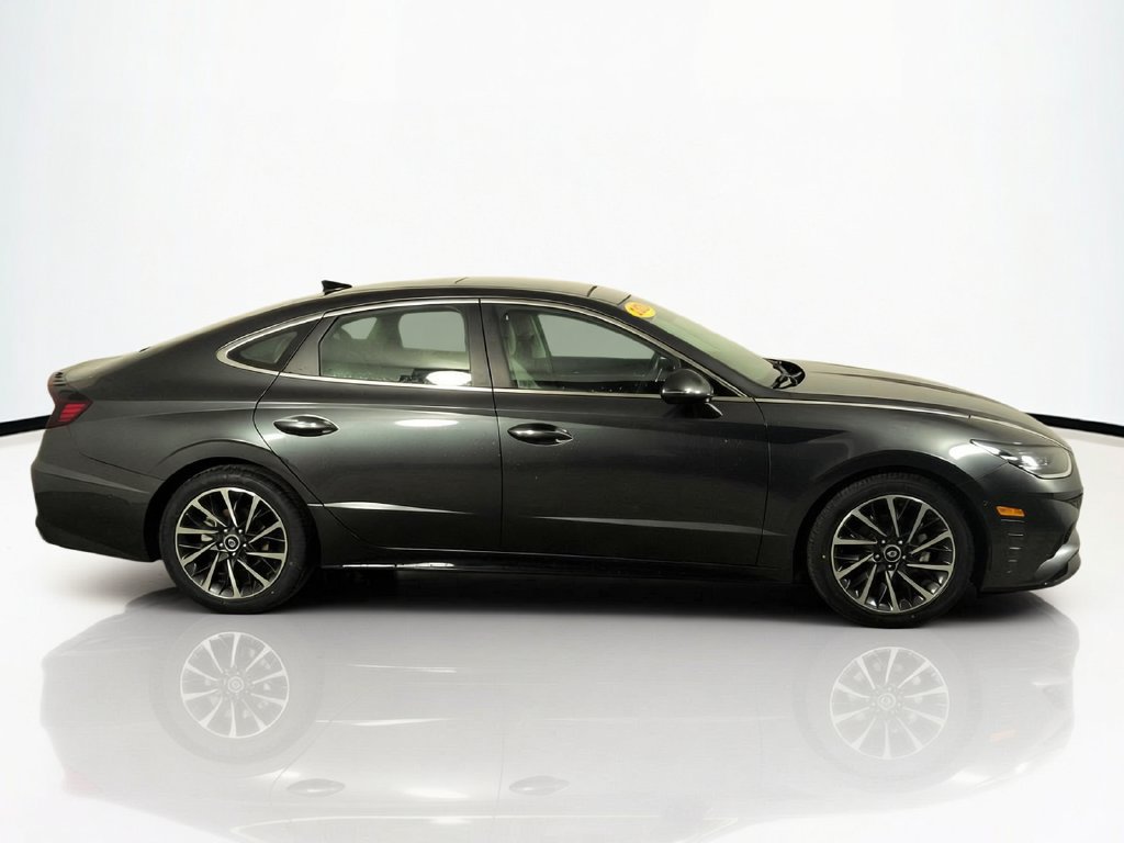 Used 2023 Hyundai Sonata Limited w/ Preferred Accessory Package FWD image 5