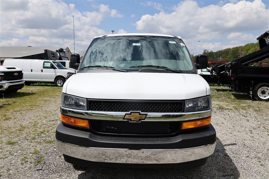 New 2026 Chevrolet Express 2500 w/ Driver Convenience Package RWD image 17