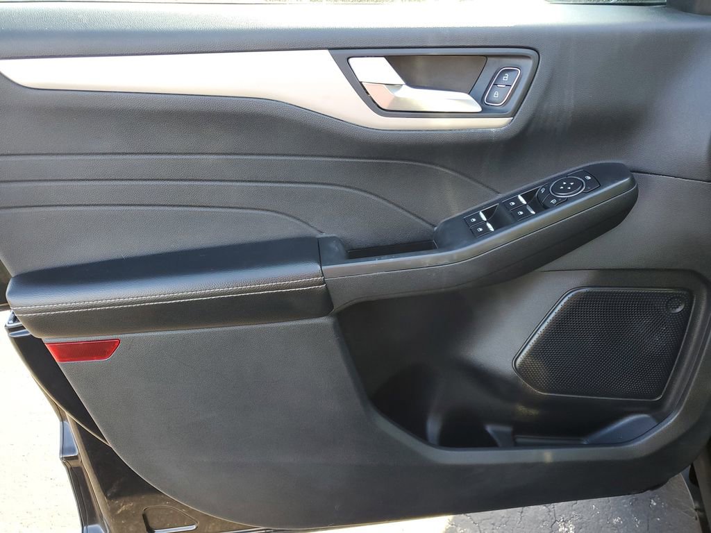 Used 2022 Ford Escape SEL image 23