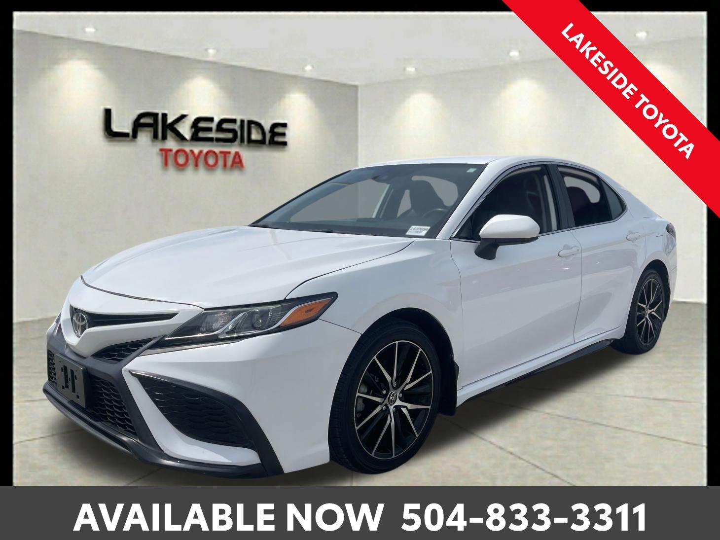 Used 2021 Toyota Camry SE FWD image 1