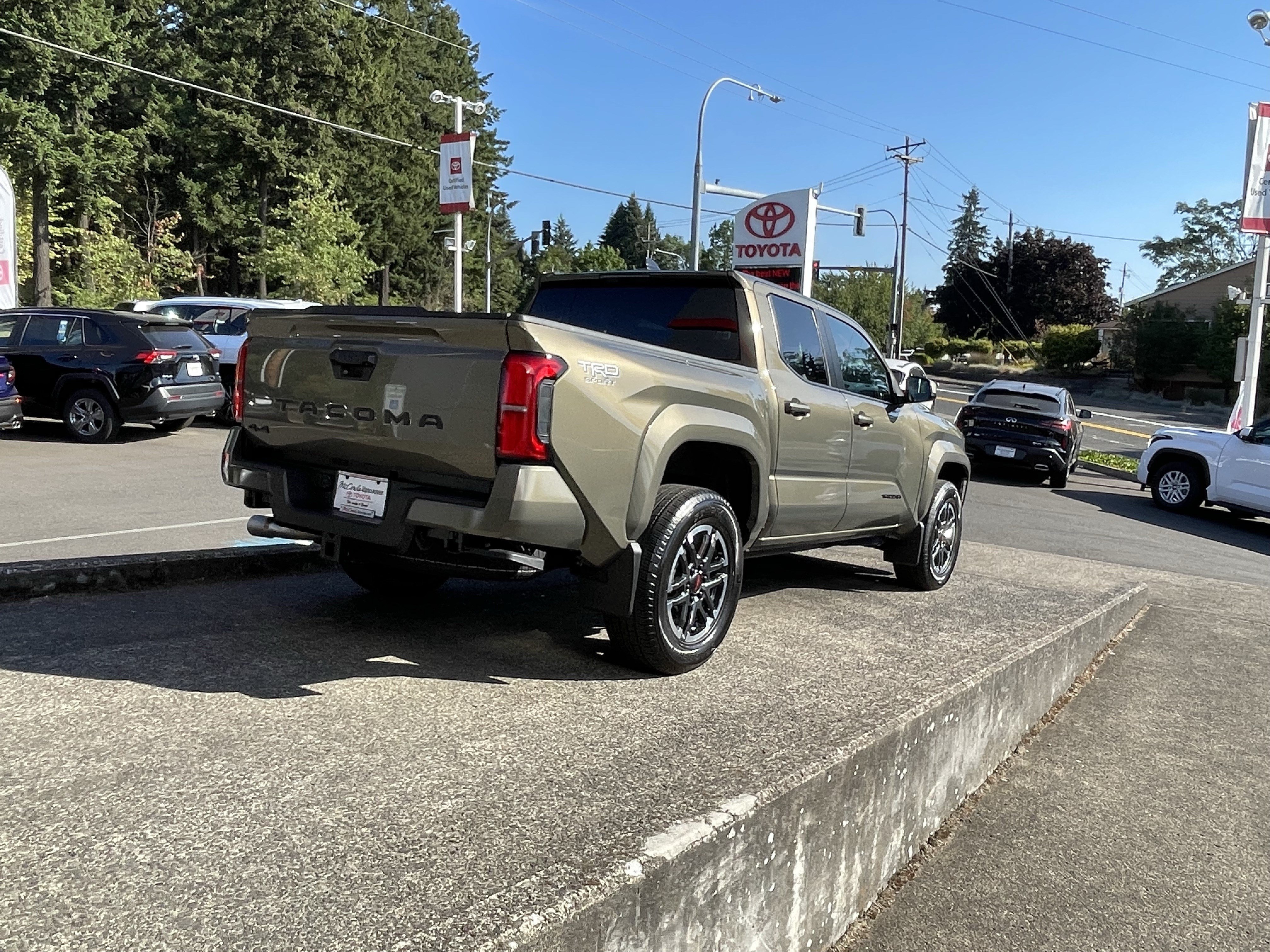 Certified 2026 Toyota Tacoma TRD Sport AWD/4WD image 7