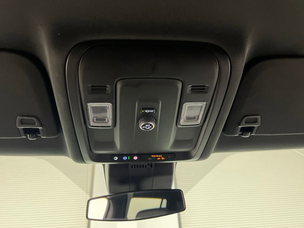 Used 2025 Chevrolet Tahoe LT image 64