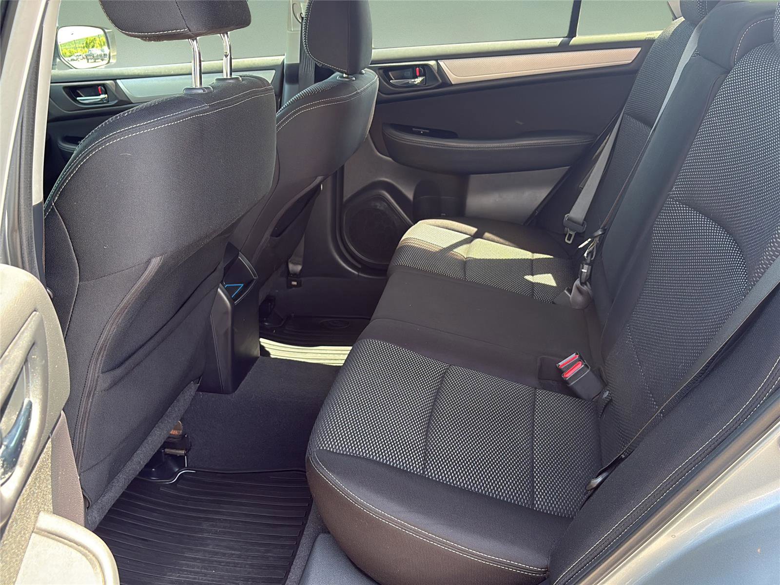 Used 2015 Subaru Outback 2.5i Premium AWD/4WD image 21