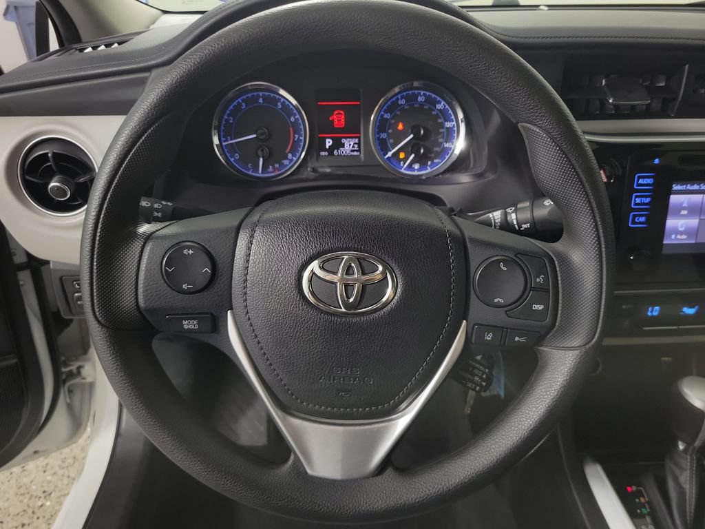 Used 2017 Toyota Corolla LE FWD image 23