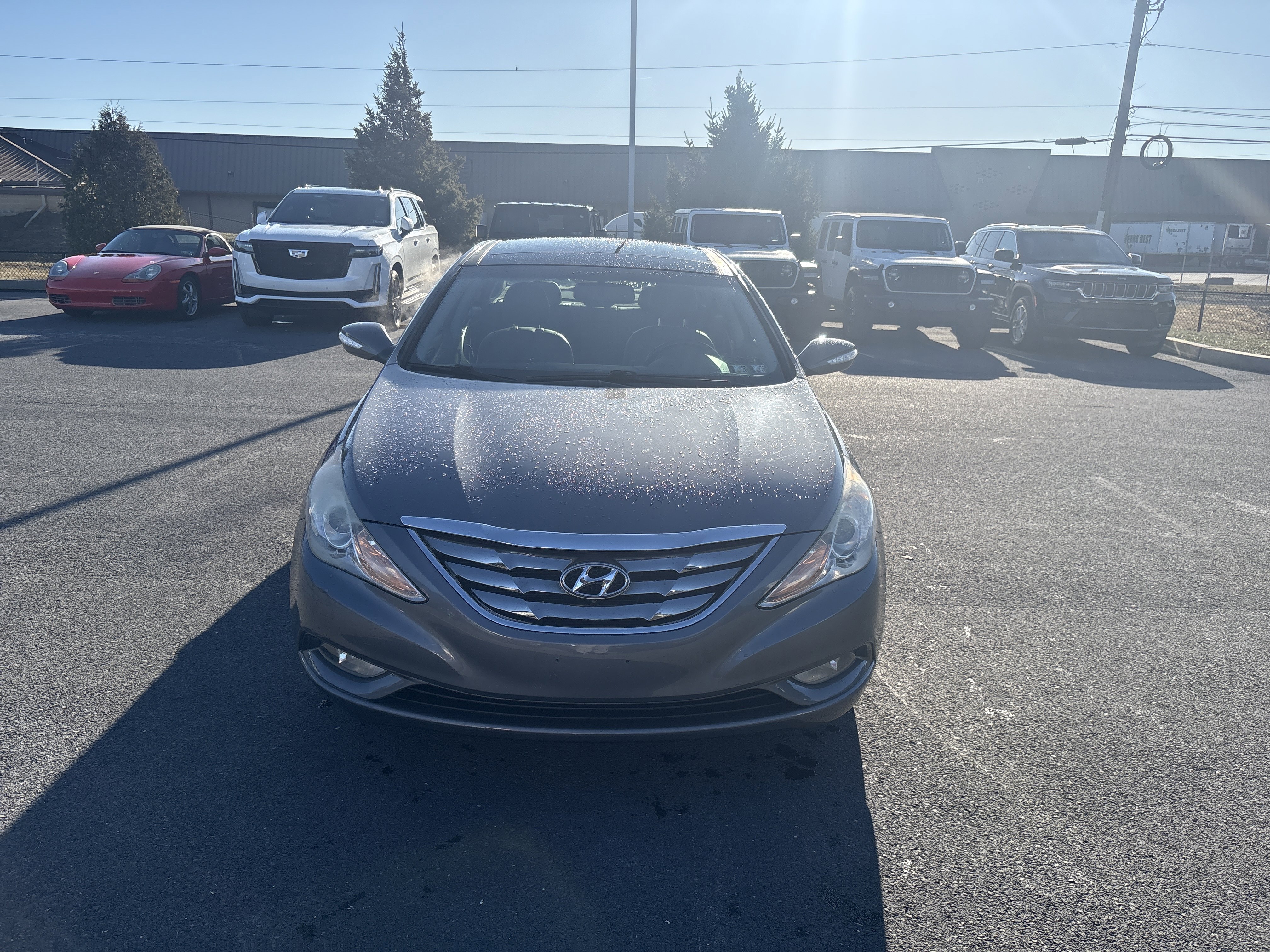 Used 2013 Hyundai Sonata Limited w/ Premium Pkg image 2
