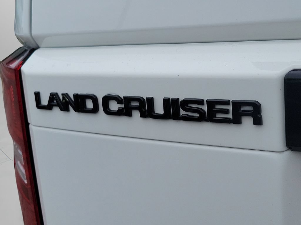 Used 2025 Toyota Land Cruiser w/ Premium Package AWD/4WD image 11