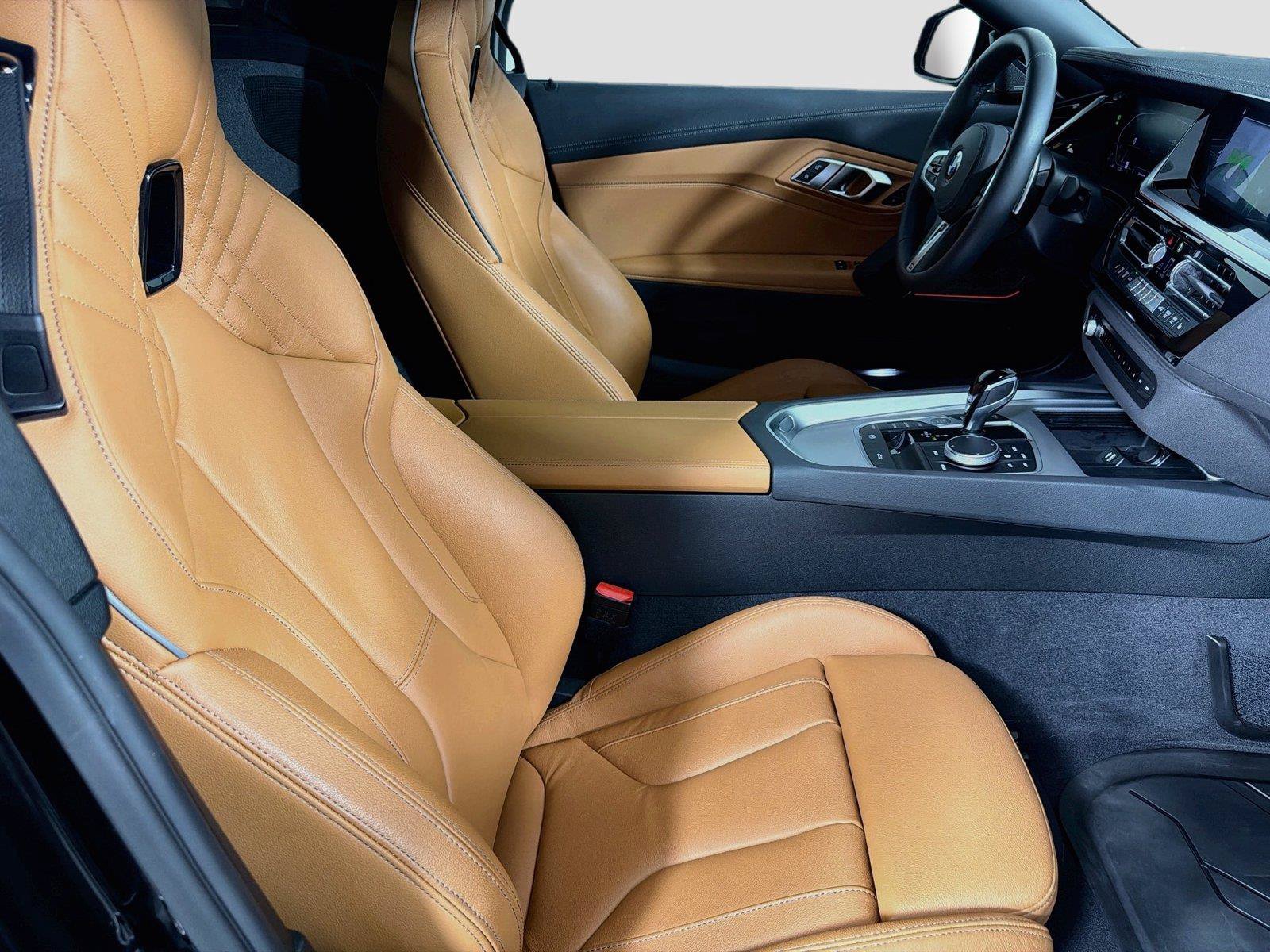 Used 2025 BMW Z4 sDrive30i w/ Premium Package RWD image 23