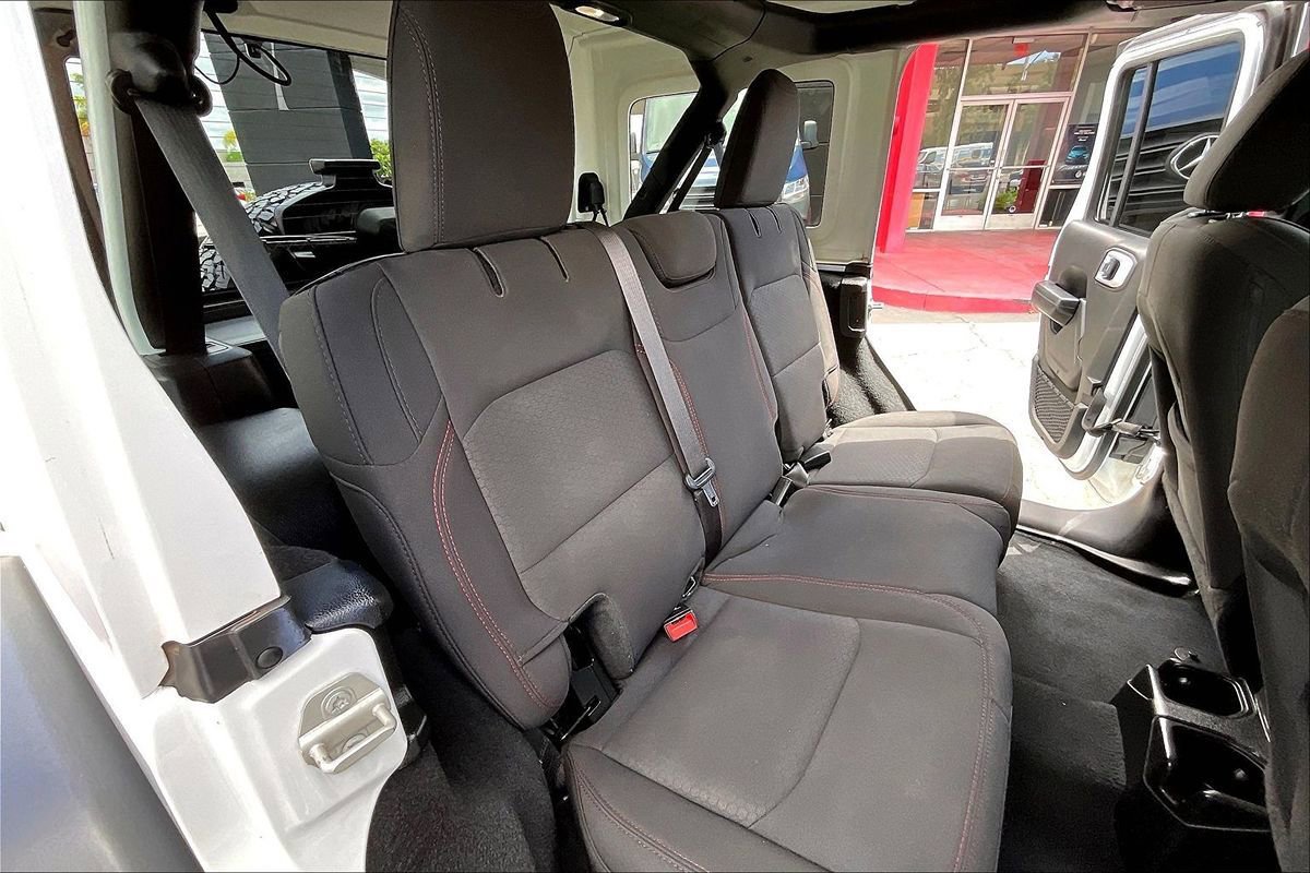 Used 2023 Jeep Wrangler Unlimited Rubicon image 24
