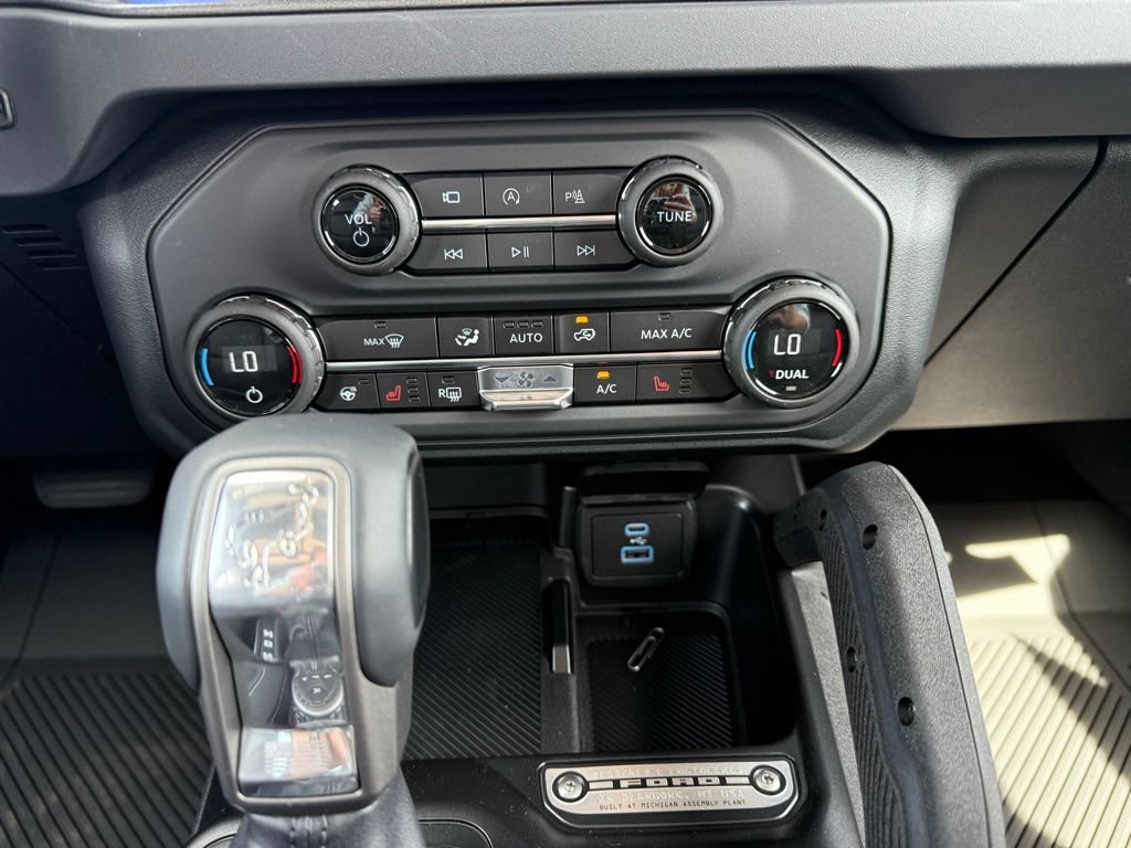 New 2025 Ford Bronco Badlands AWD/4WD image 26