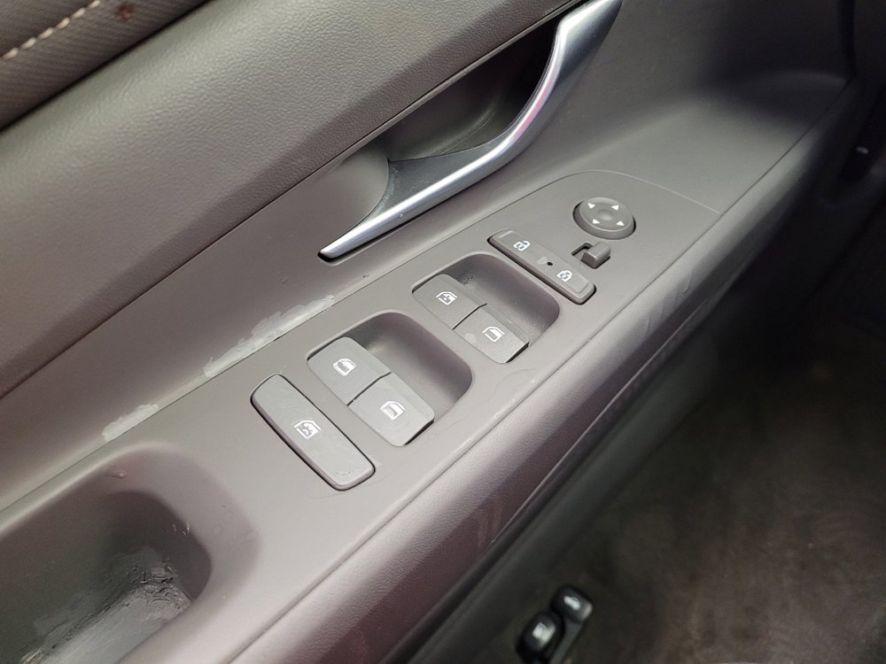 Used 2023 Hyundai Elantra SEL w/ Convenience Package image 27