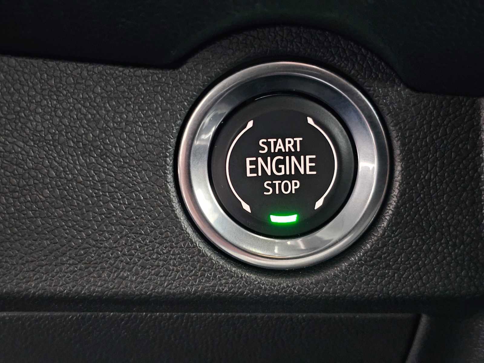 Used 2026 Chevrolet Traverse LT FWD image 31