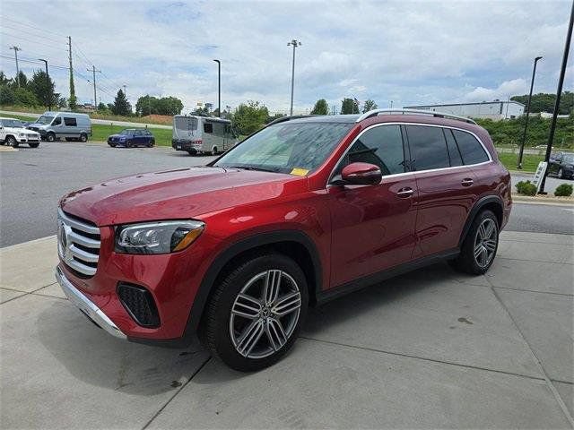 Certified 2025 Mercedes-Benz GLS 450 4MATIC image 10