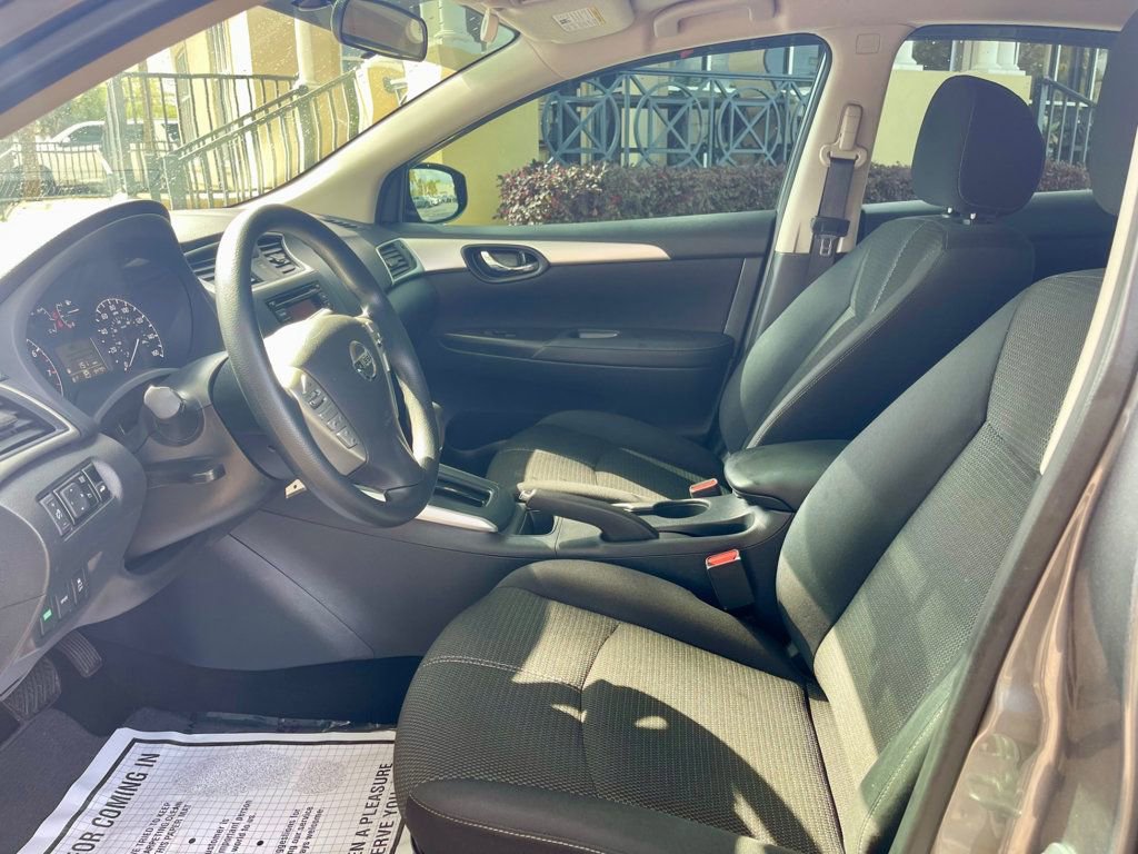 Used 2017 Nissan Sentra S image 9