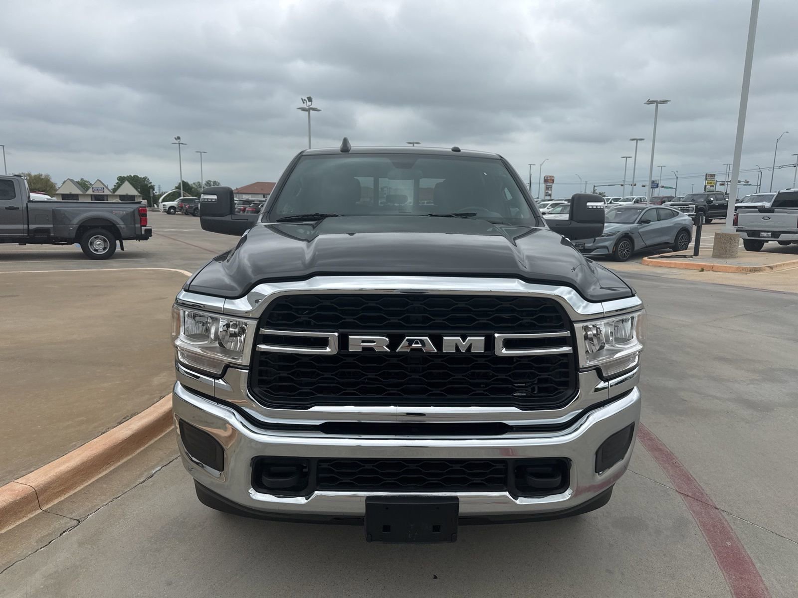 Used 2024 RAM 3500 Tradesman w/ Chrome Appearance Group image 2